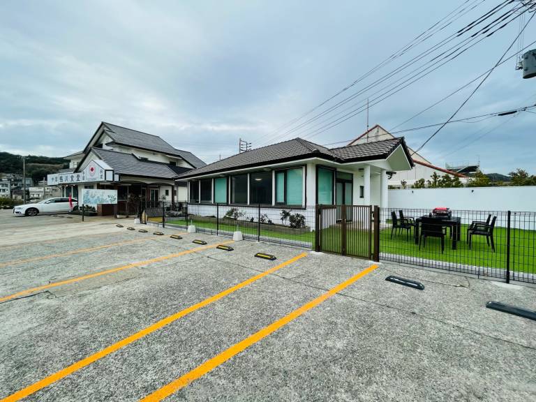 Cottage with barbeque in Kamogawa