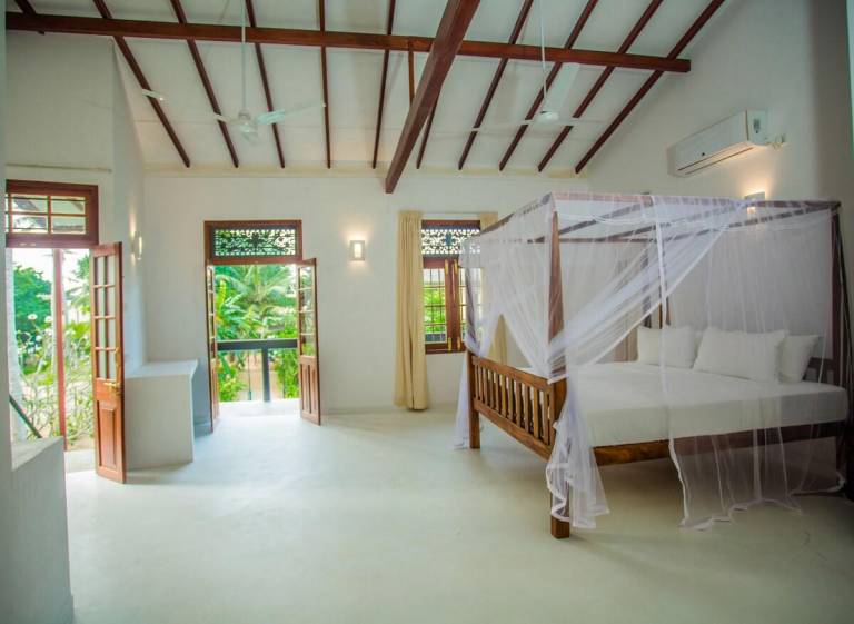 Vacation home with garden, grill & pool | Suitable for remote work — photo 2