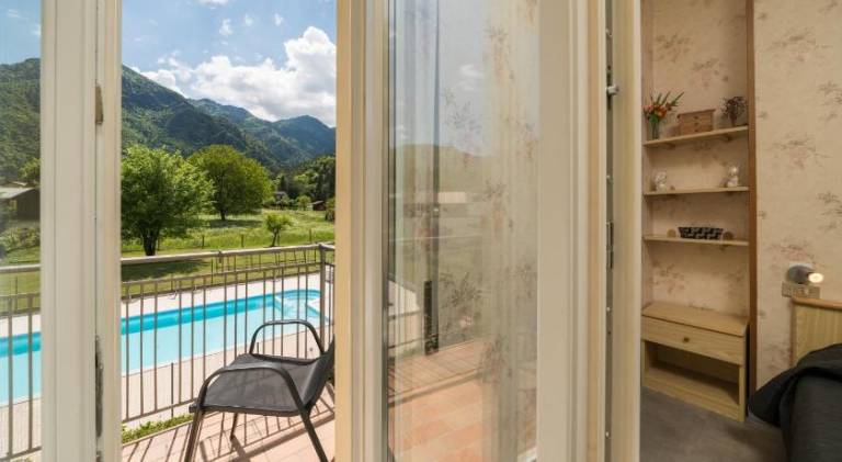 Holiday apartment with pool, yard & sauna | Beach nearby | Pets are welcome — photo 4