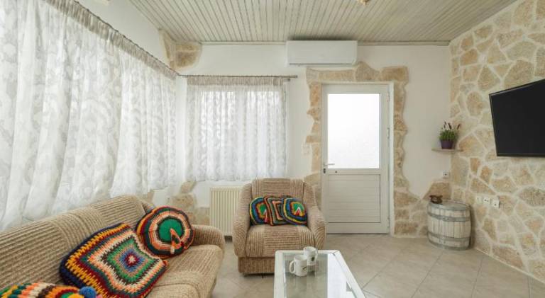 Lovely house with BBQ, garden & patio | Pets allowed — photo 2