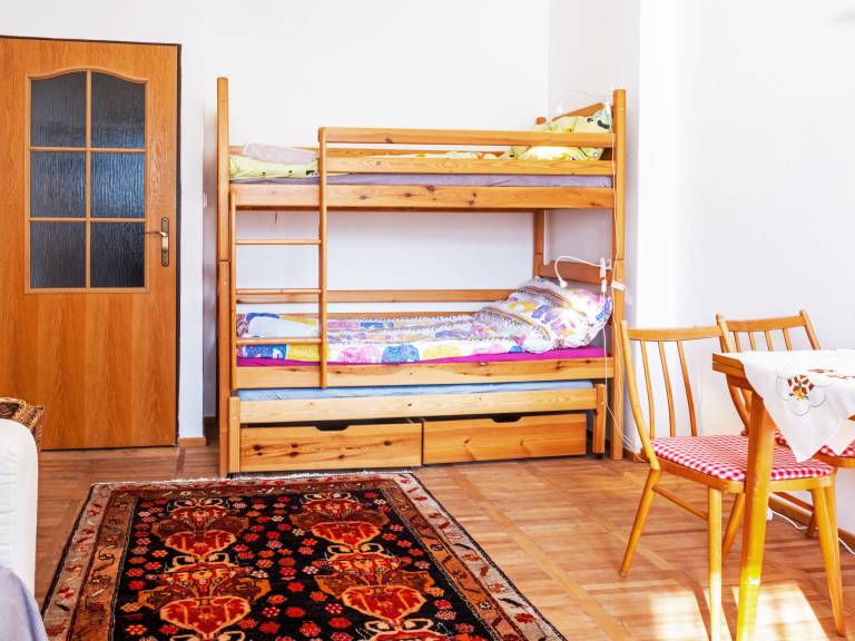 Holiday apartment with 2 rooms for 5 persons — photo 3