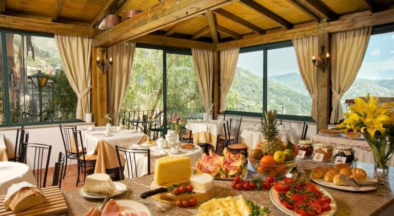 Hotel "La Pensione Svizzera" — photo 3