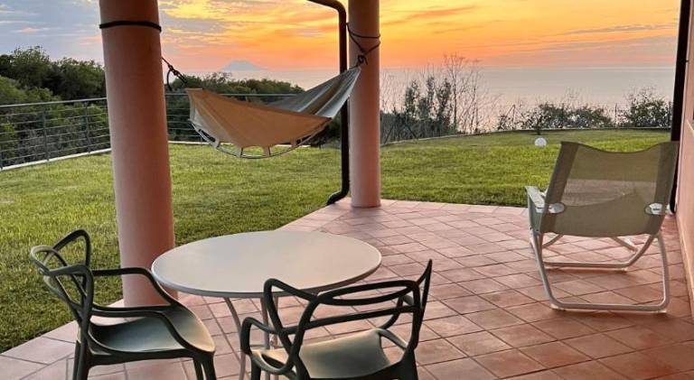 GREEN APARTMENT in VILLA ANGISI — photo 5