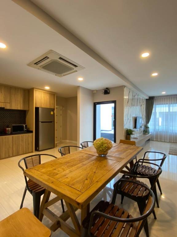 Villa with pool, BBQ & garden — photo 4