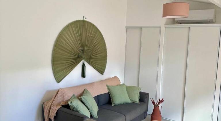 House with terrace, private pool & grill | Pets are welcome — photo 2