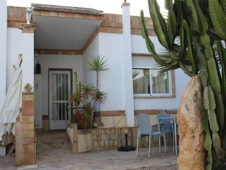 Nice rental apartment with barbeque, pool & yard | Nature view | Dogs allowed — photo 3