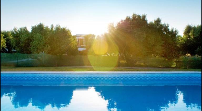 Holiday apartment with garden, terrace & pool — photo 2