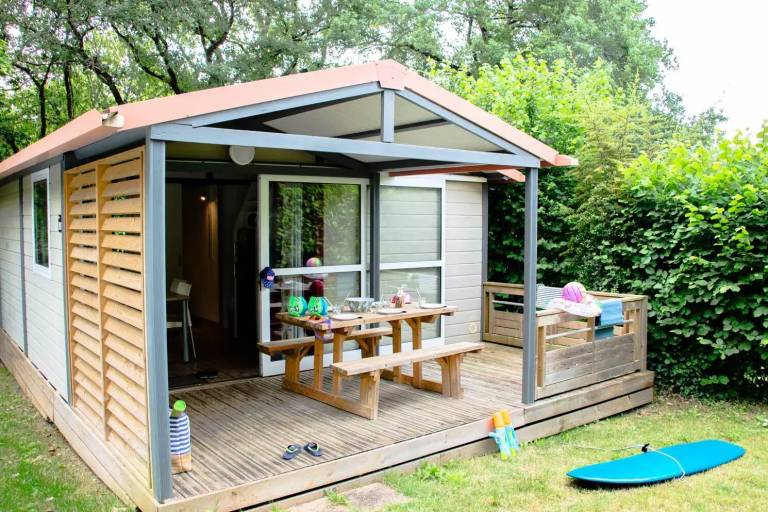 Campsite Les Truffières de Dordogne - Chalet Comfort 3 Rooms 4 People in Gaillard