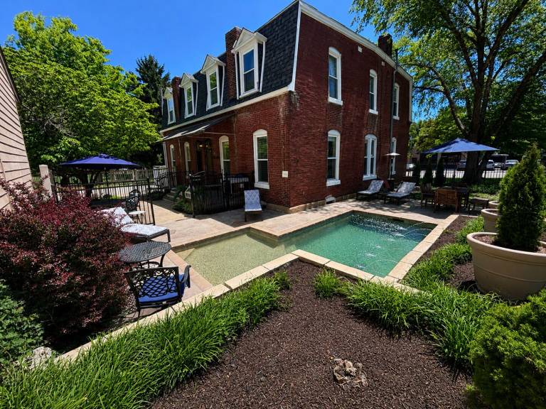 House Saint Charles