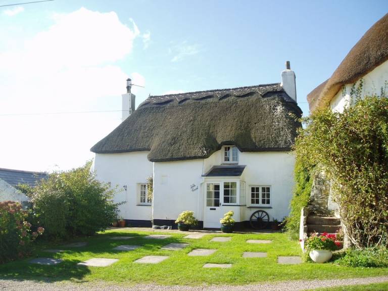 Cottage South Milton