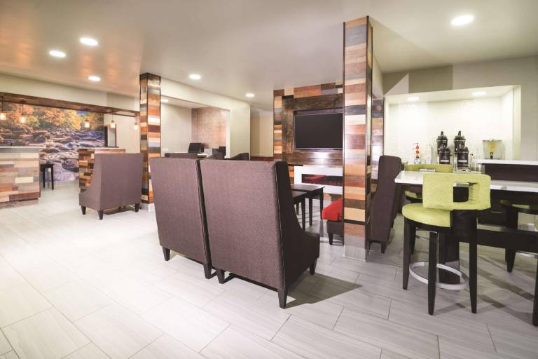 La Quinta Inn by Wyndham Calhoun South I-75 — photo 3
