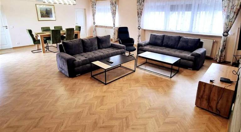 130 m&sup2; Ferienwohnung