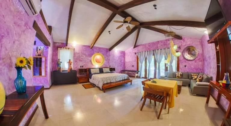 Pleasant villa with patio, barbeque & private pool | Perfect for remote work | Dogs allowed in Akumal