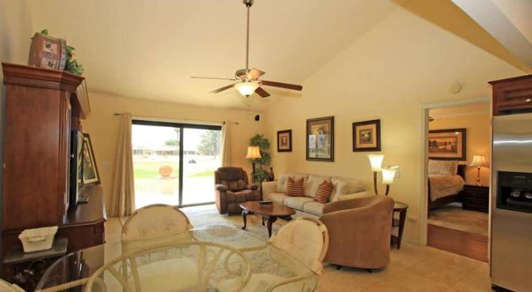 Nice vacation home with jacuzzi | Pets are welcome — photo 2