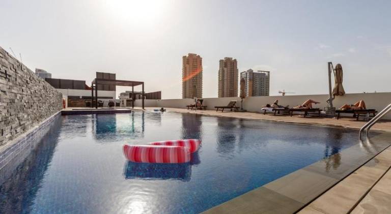 Rental apartment with pool & jacuzzi — photo 3