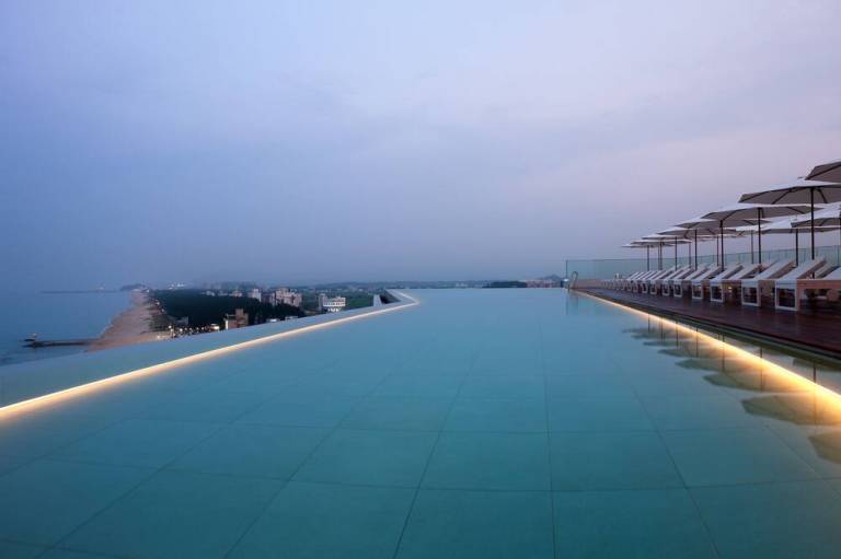 SEAMARQ Hotel