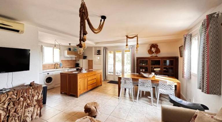 Fully equipped nice house with yard, BBQ & terrace | Pets are welcome — photo 2