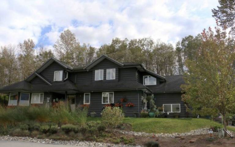 House Squamish