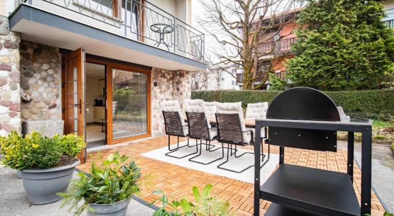 Family-friendly holiday apartment with BBQ, yard & jacuzzi | Perfect for remote work | Pets allowed — photo 3