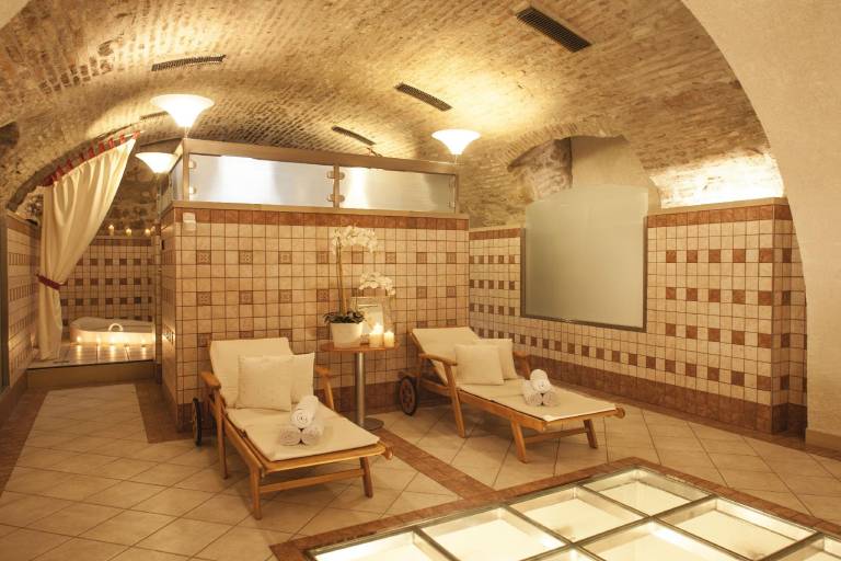 Rental apartment with yard, jacuzzi & sauna | Next to Fisherman's Bastion — photo 2