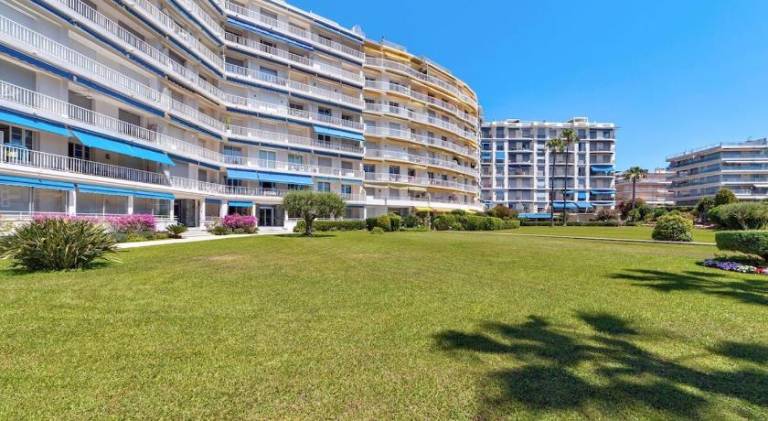 Holiday apartment with 3 rooms for 6 persons — photo 5