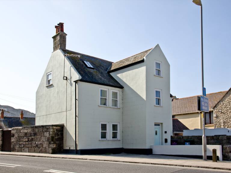 Vacation home with yard | Sea view — photo 2