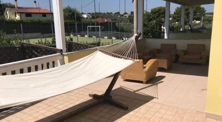 Charming holiday apartment with pool, yard & hot tub | Beach nearby | Pet-friendly — photo 5