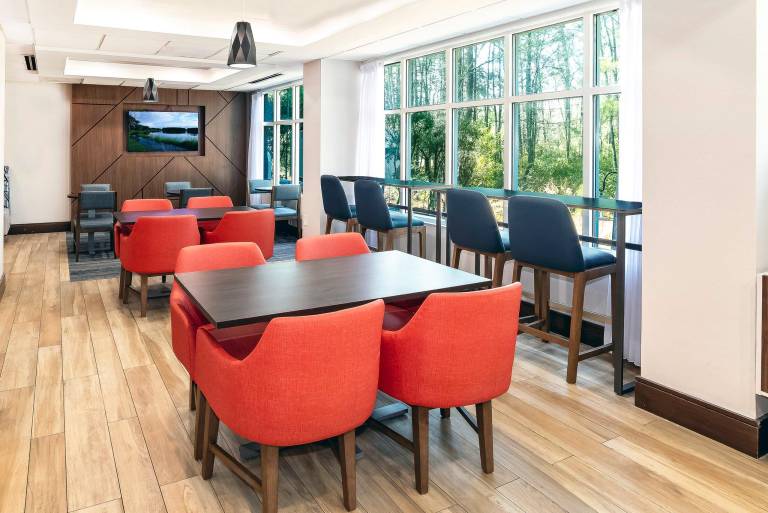 Holiday Inn Express Hotel & Suites Walterboro I-95 By IHG — photo 4