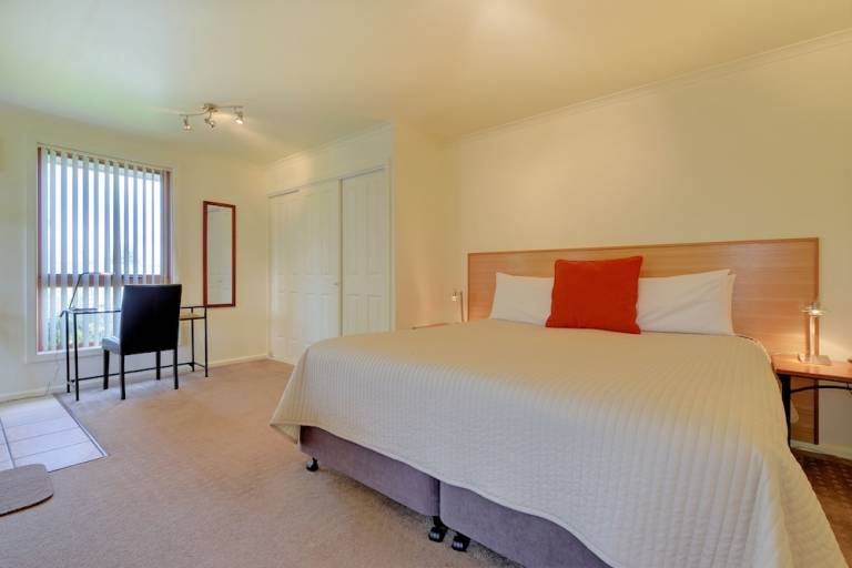 Apartment Strahan