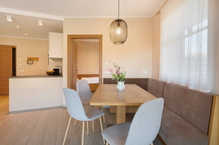 Apartment 'Landhaus Antonius Suite Maximus' with Mountain View, garden and Air Conditioning — photo 5