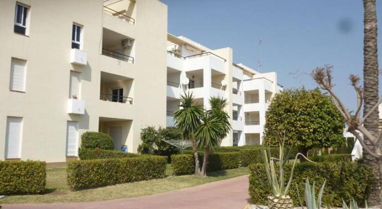 Holiday apartment with pool — photo 4