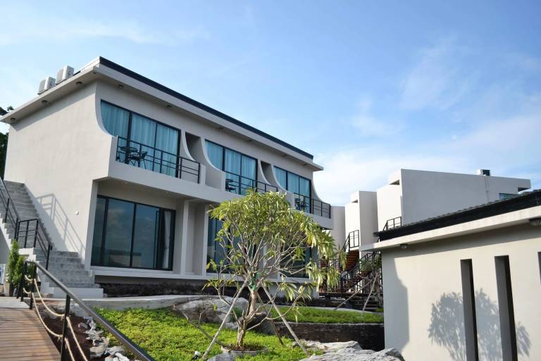 Resort  Tha Thewawong