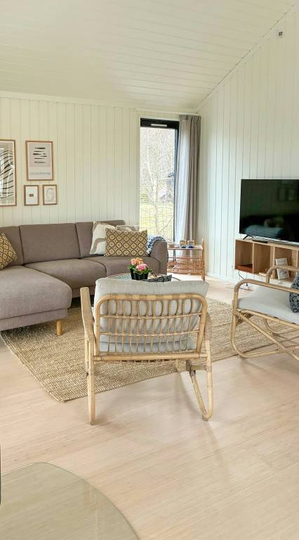 House with garden, BBQ & terrace in Nyborg
