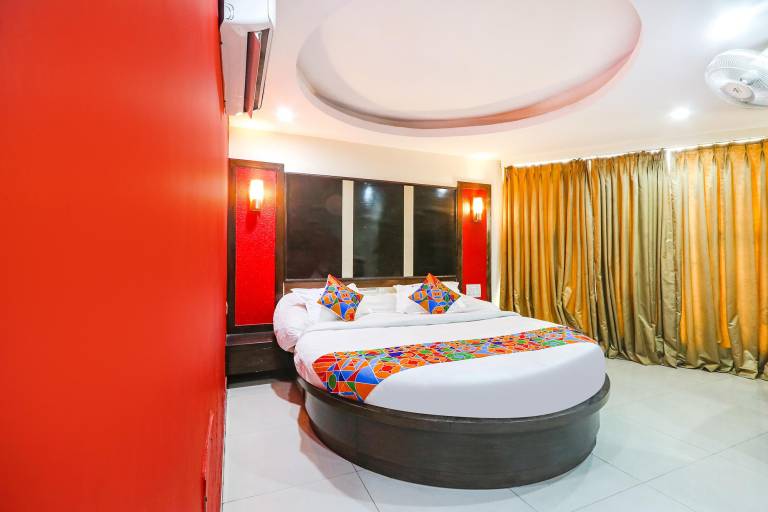 FabHotel Royal Residency II Nr Lakdikapul Metro Station