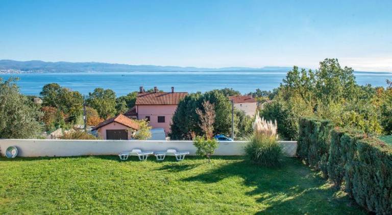 Holiday apartment with 1 room for 2 persons in Lovran