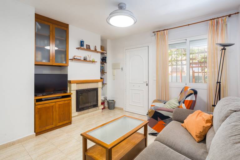 Holiday Home 'Casa Fran' with Sea View, Shared Pool and Air Conditioning — photo 4