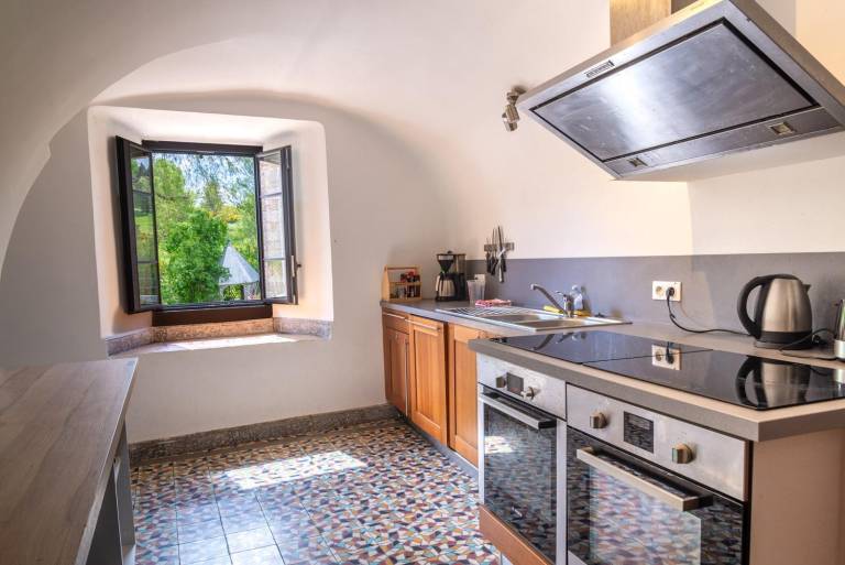 Gite with patio & yard — photo 3