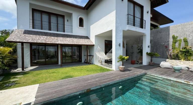 Villa with pool in Pecatu
