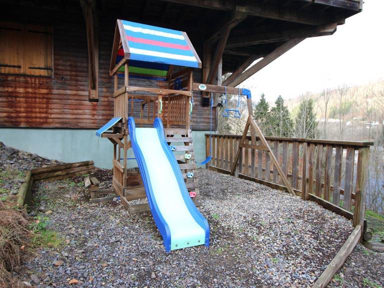Chalet with 4 rooms for 10 persons — photo 4