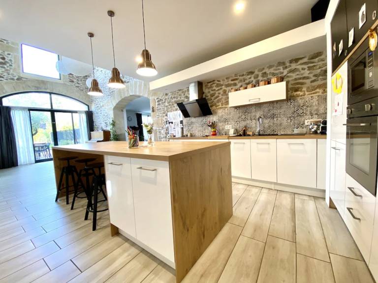 House  Teyran