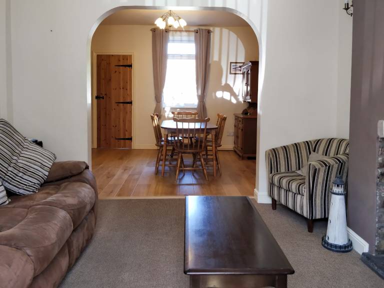 Family-oriented cottage with garden | River view | Dogs allowed — photo 3
