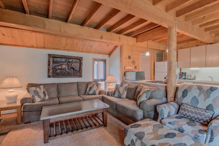 Fully equipped house with grill, pool & fast internet | Mountain view | Dogs allowed in Bend, OR