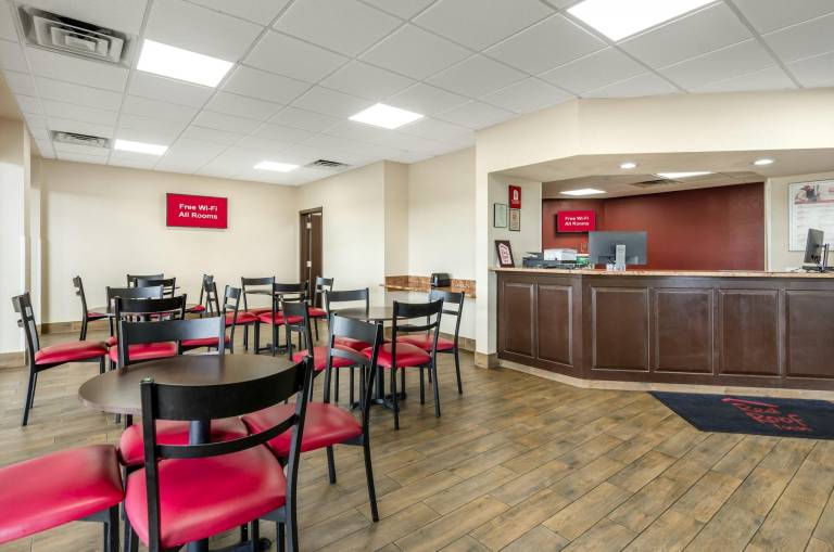 Red Roof Inn Staunton — photo 3