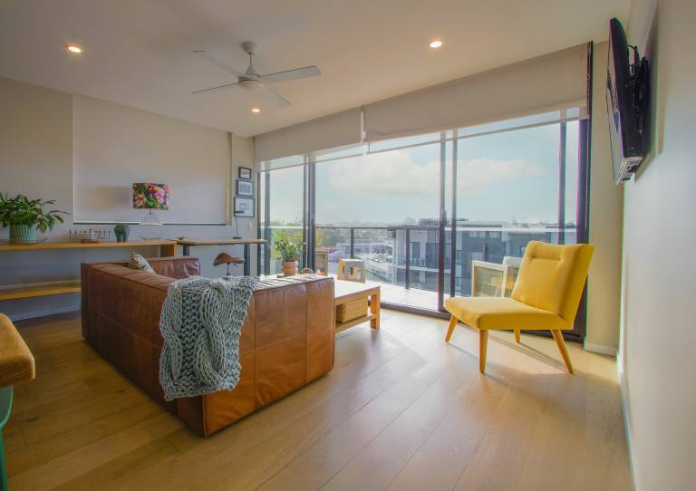 Stylish 2BDR Nundah Stay with Golden Sunsets