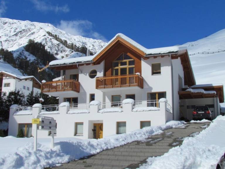 Apartment for 4 persons in Samnaun
