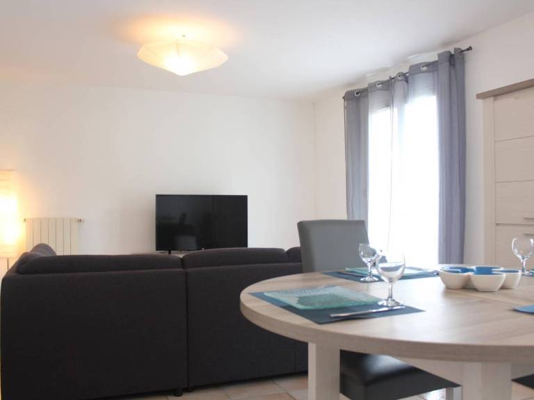 House with 2 rooms for 6 persons — photo 2