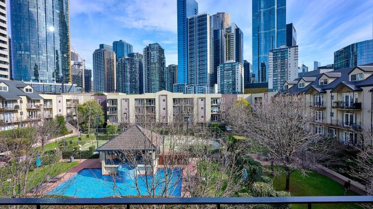 Apartment  Docklands