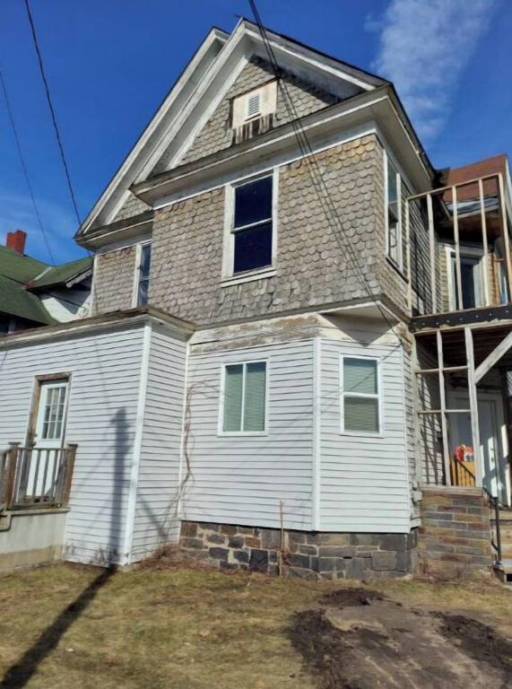 House Gloversville