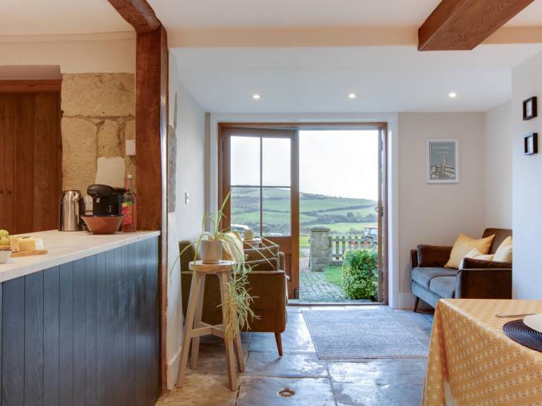Fully equipped nice cottage with barbecue, hot tub & garden | Pets allowed — photo 4