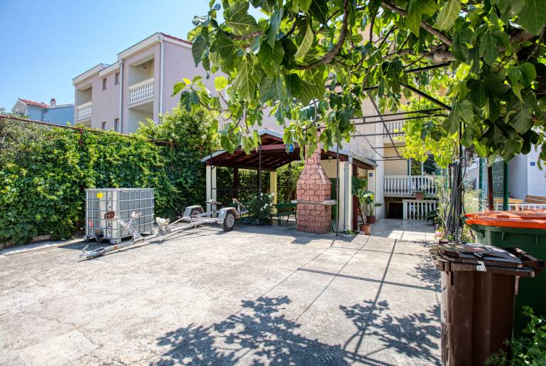 Two bedroom apartment with balcony and sea view Biograd na Moru, Biograd (A-18665-c) in Biograd na Moru